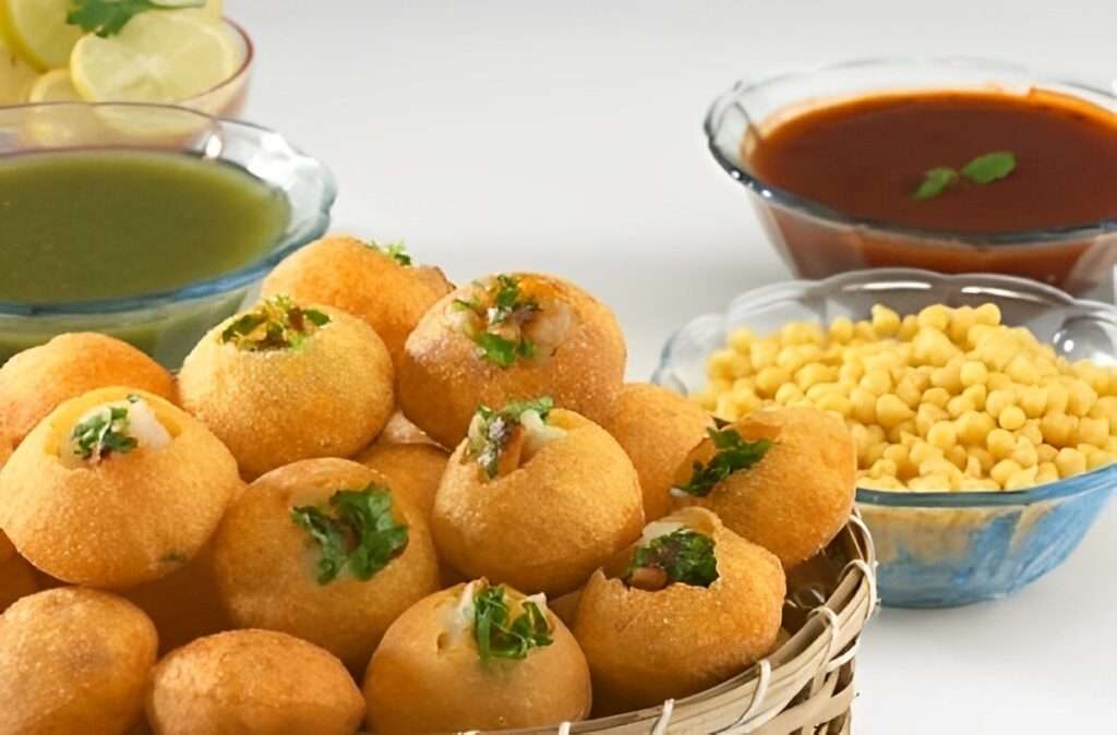 Famous 6 Mumbai Street Foods with Recipe 4 Pani puri 2