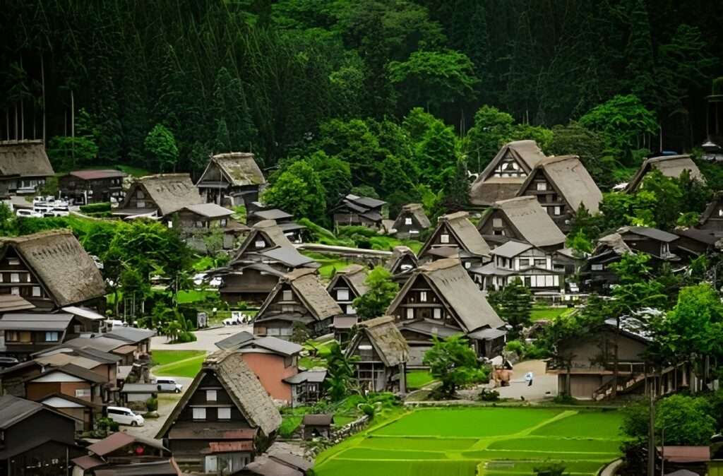 7 Incredible Places in Japan to visit this year 6 Shirakawa go village