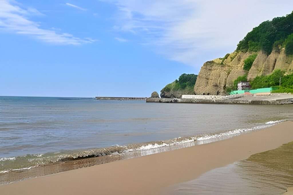 These Unique Location in Japan has combination of Beach and Mountains Activities in 2023. See now! 2 beach and mountain japan
