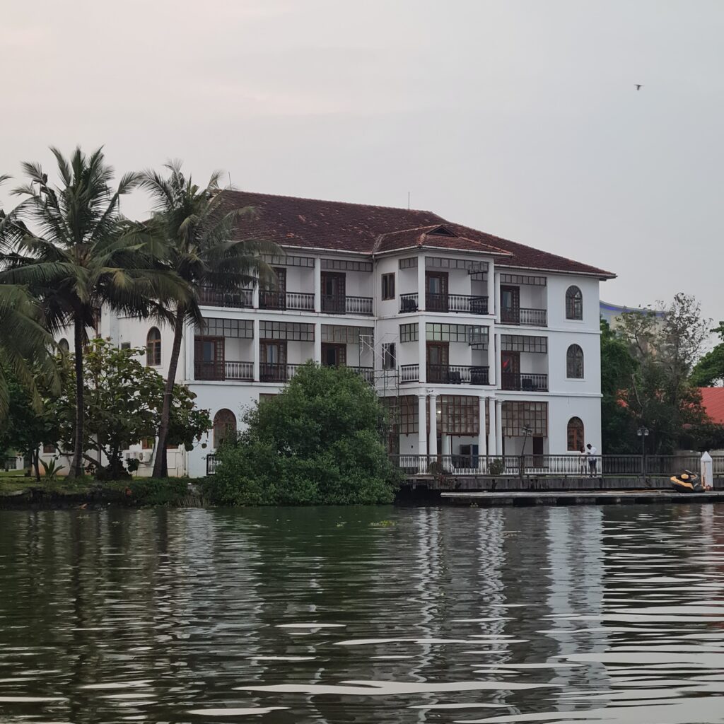 10 Best Things to do in Cochin, Kerala : Exploring Marines Drive and Beyond Check Now 12 bolgatty island resort 1
